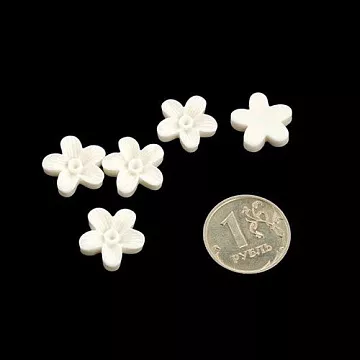 Акриловое украшение "Незабудка", цвет ванильный (Magic Hobby)