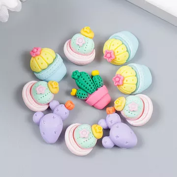 Набор акриловых украшений "Кактус в горшке. Микс", 2х1 см, 10 шт (АртУзор)