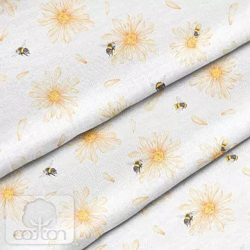 Отрез ткани 79х50 см "Шмель в ромашках" (Cotton)