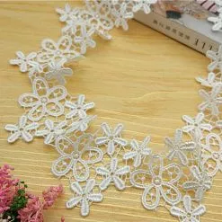 Кружево "Цветочный мотив", ширина 5,5 см, длина 1 м Кружево "Цветочный мотив", ширина 5,5 см, длина 1 м