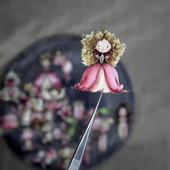 Набор тканевых высечек "Маленькая королева", 30 шт (ScrapMania) Набор тканевых высечек "Маленькая королева", 30 шт (ScrapMania)