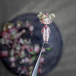 Набор тканевых высечек "Маленькая королева", 30 шт (ScrapMania) Набор тканевых высечек "Маленькая королева", 30 шт (ScrapMania)