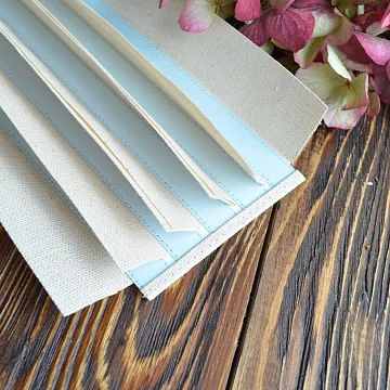 Переплет на 5 разворотов, цвет голубой жемчужный, длина 25 см, шаг 1,5 см