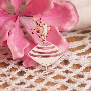 Украшение из чипборда "Юла", 3х4,5 см (Fantasy)